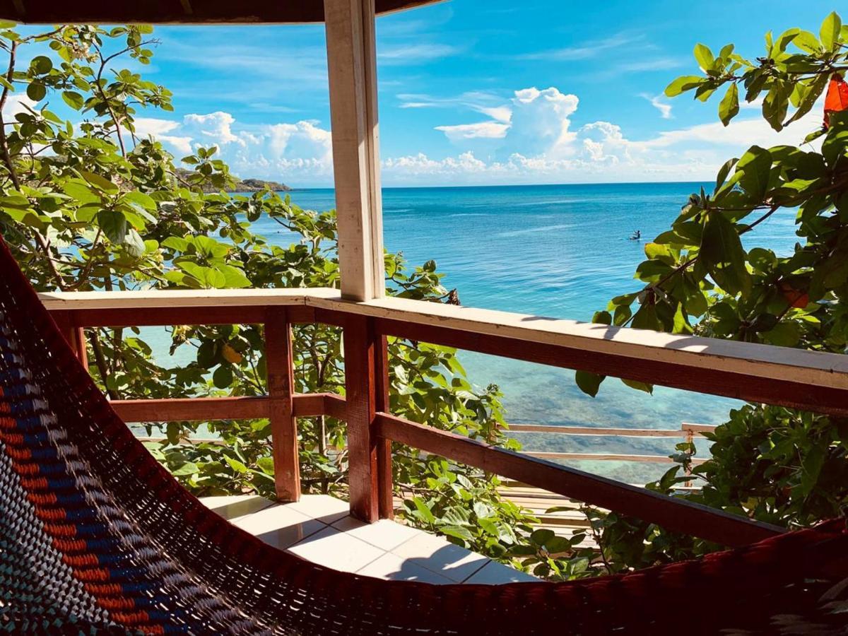 Fosters West Bay Resort Esterno foto
