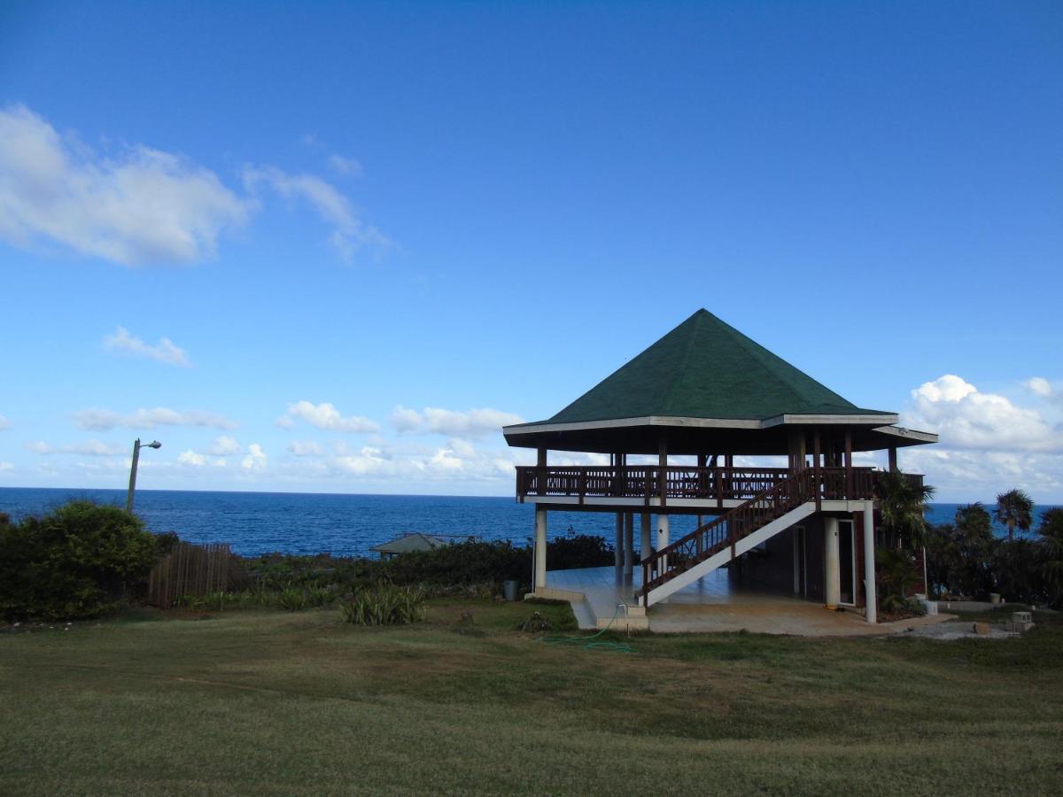 Fosters West Bay Resort Esterno foto