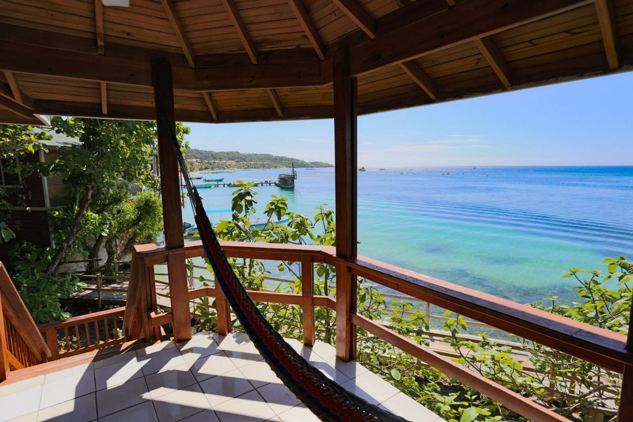 Fosters West Bay Resort Esterno foto
